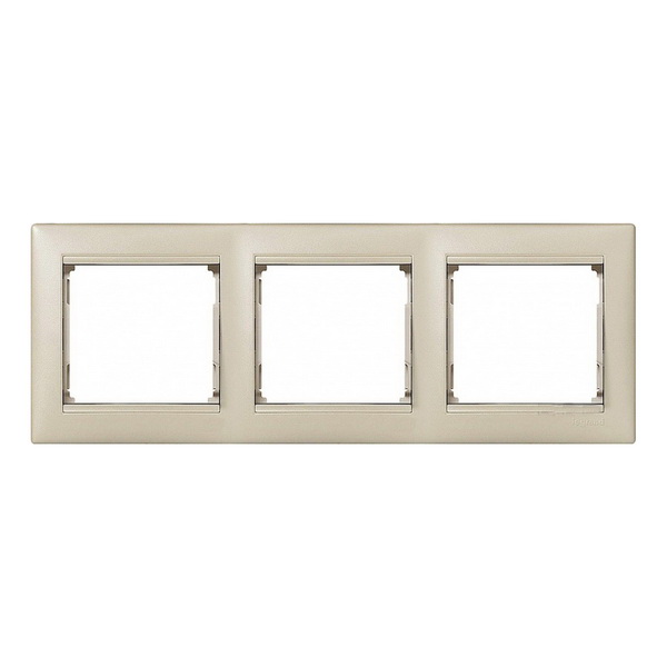 картинка Рамка 3-пост. жемчужный Valena Legrand от магазина Электротехника