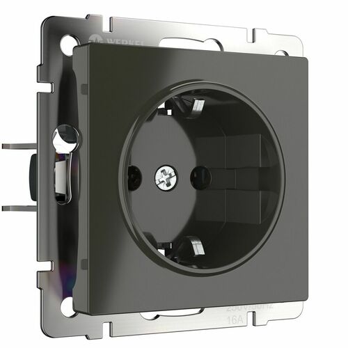 картинка Розетка 1-я. 16А СУ с заземлением и шторками IP44 серо-коричневая Werkel от магазина Электротехника