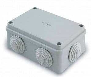 картинка Коробка распаячная IP55 120х80х50 с гермовводами LUXEL от магазина Электротехника