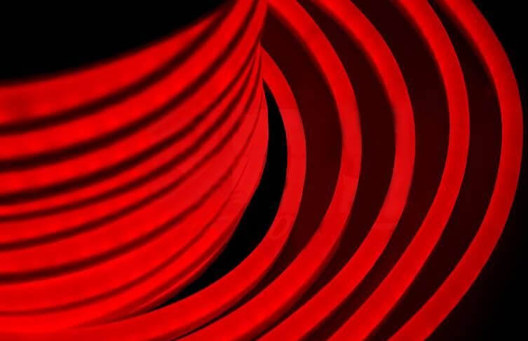 картинка Гибкий Неон LED  - красный, оболочка красная, бухта 50м от магазина Электротехника