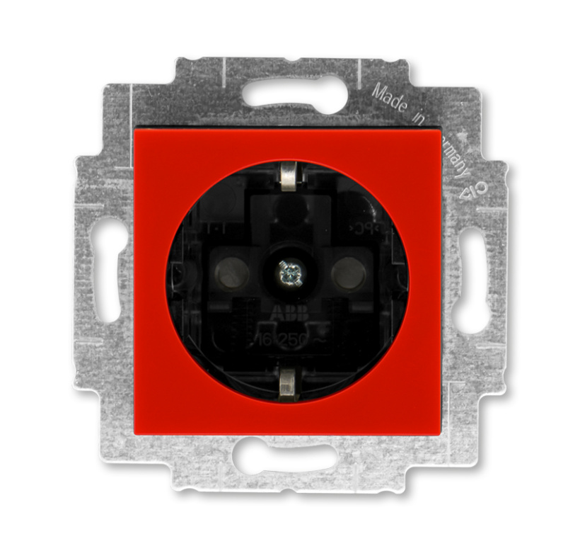 картинка Розетка 1-я 2P+E 16А СУ шторки механизм красный/дымчатый чёрный LEVIT от магазина Электротехника
